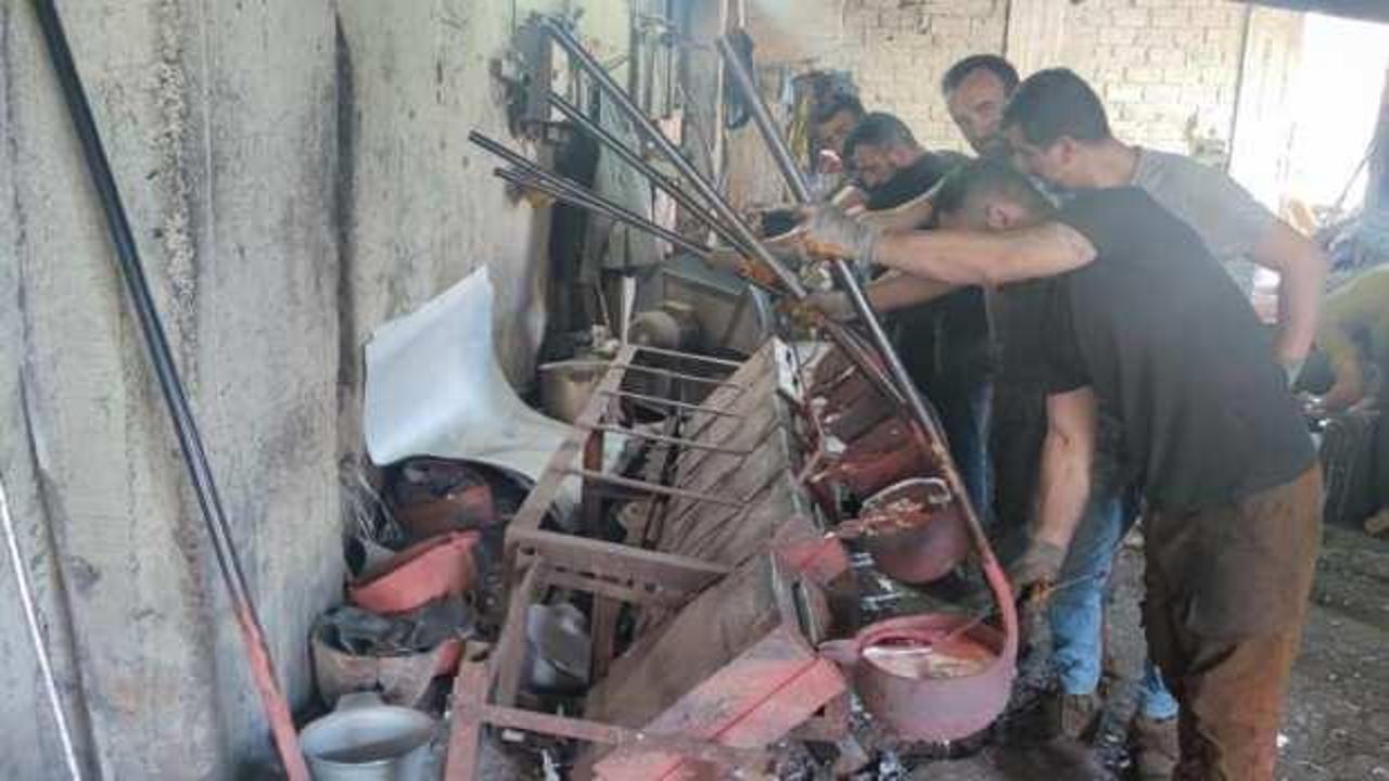 Alüminyum işçilerinin Ramazan'da sıcakla imtihanı