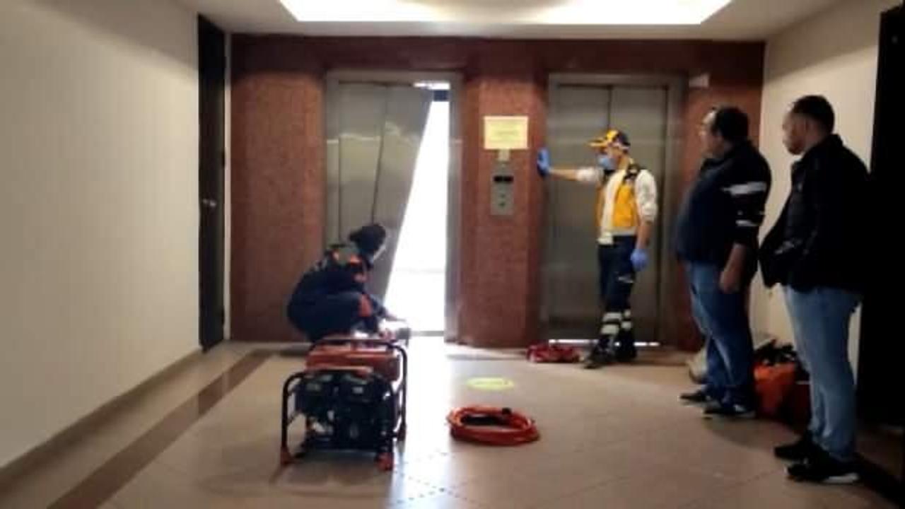 Bahçelievler'de bakım yapılan AVM asansöründe sıkışan işçi hayatını kaybetti