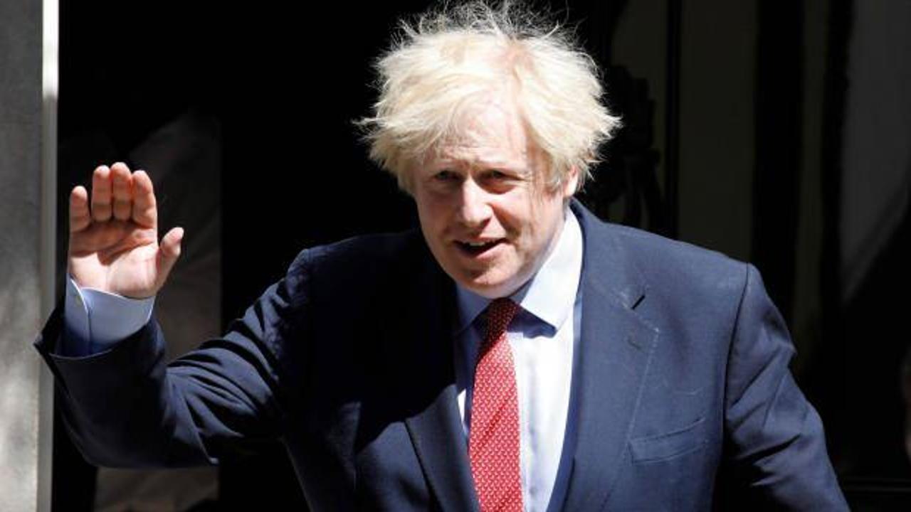 Boris Johnson'a istifa çağrısı: Cezamı ödedim, özür diliyorum