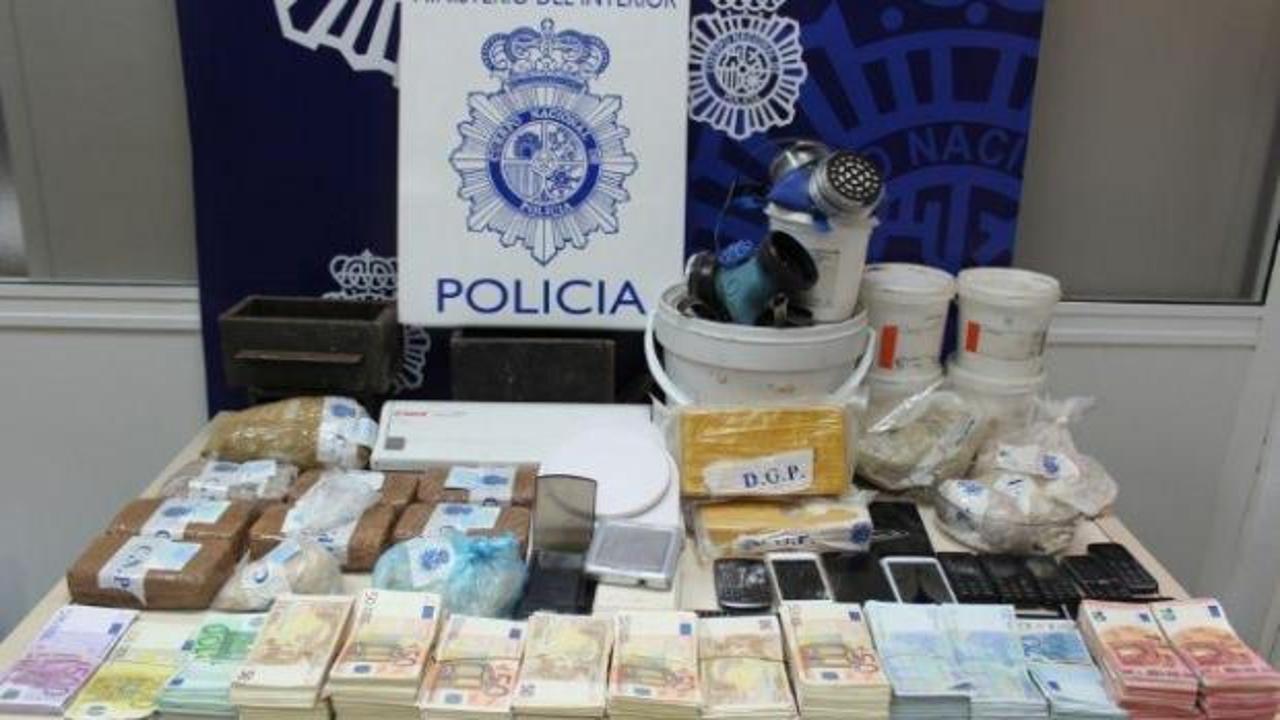 İspanya'da büyük operasyon: 2 ton 900 kg kokain ele geçirildi