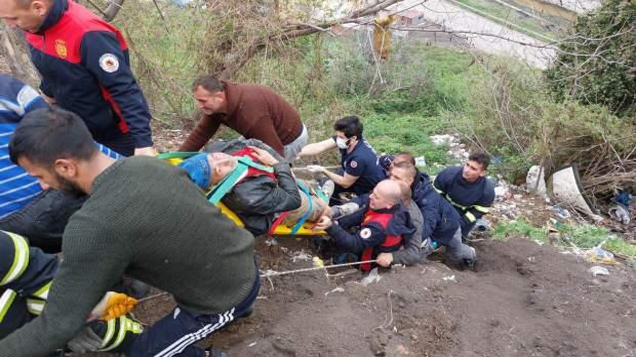Samsun&rsquo;da u&ccedil;uruma atılan &ccedil;&ouml;pleri toplamak isterken hastanelik oldu