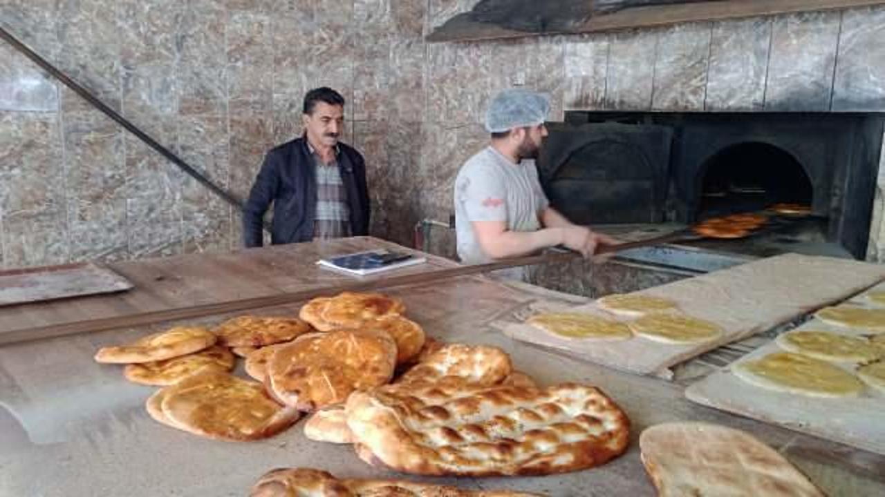 Van&rsquo;da hayırseverlerden Ramazan'da ihtiya&ccedil; sahiplerine &uuml;cretsiz pide  
