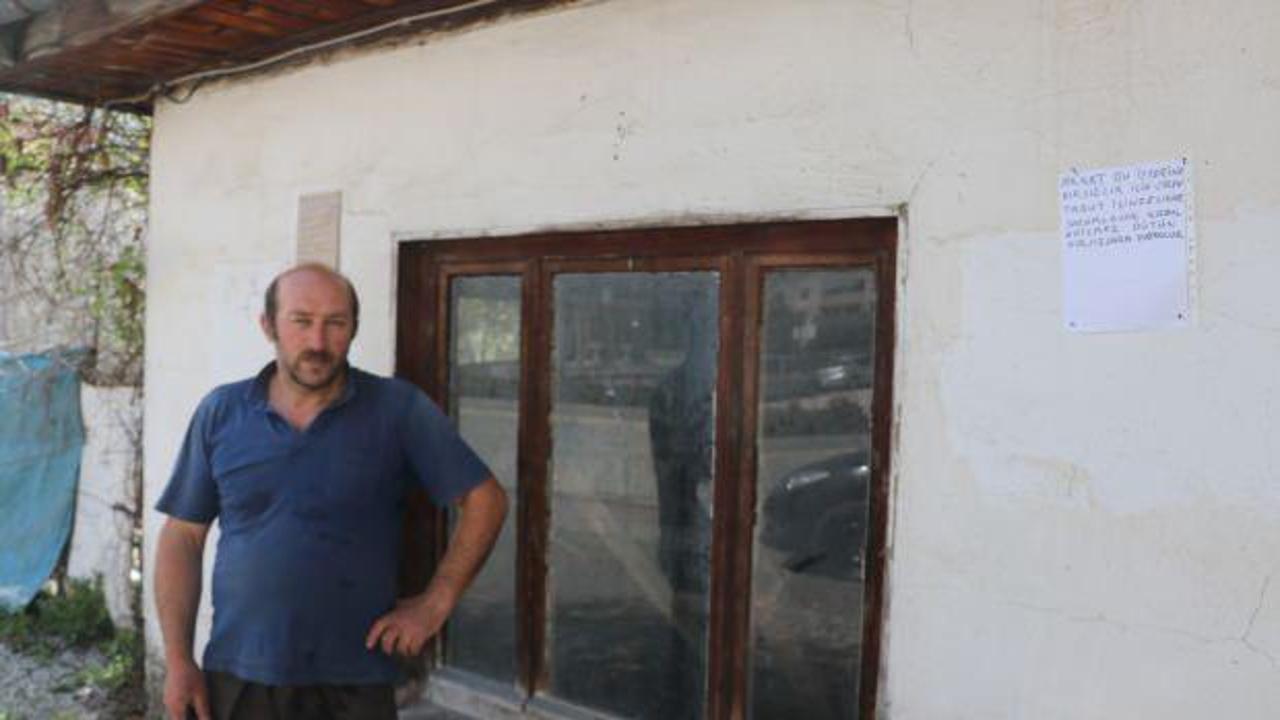 Evine dadanan hırsızlardan kurtulamayınca &ccedil;areyi not yazmakta buldu