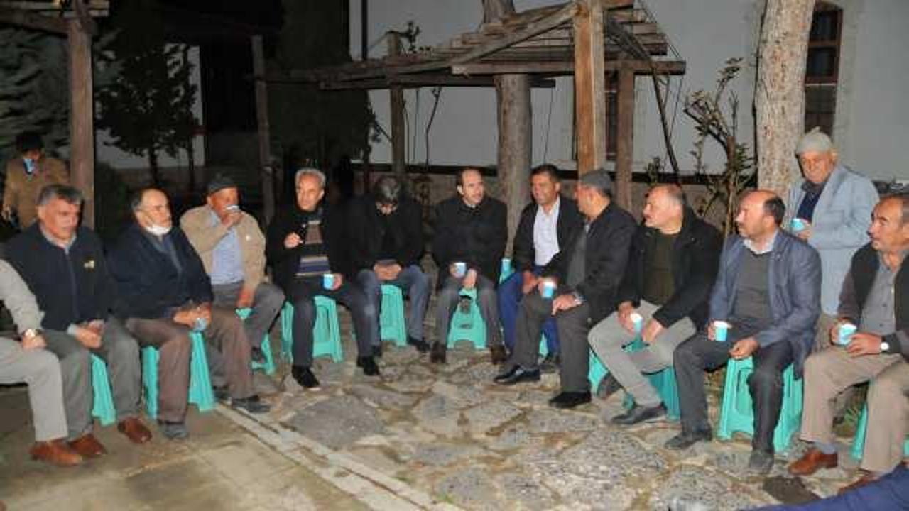 Konya’da teravih sonrası közde çay ikramı geleneği sürüyor   