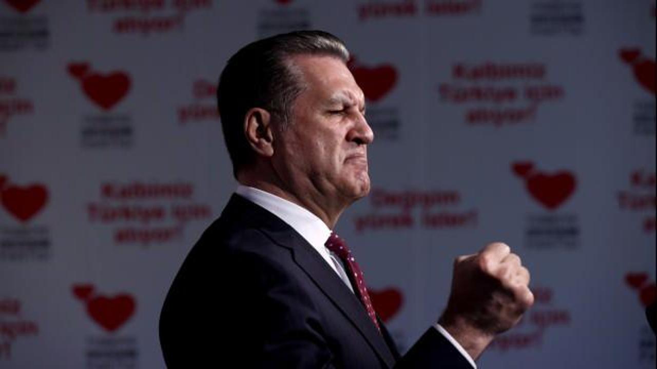 Mustafa Sarıg&uuml;l: Mehmet&ccedil;iğimizin g&ouml;zlerinden &ouml;p&uuml;yorum