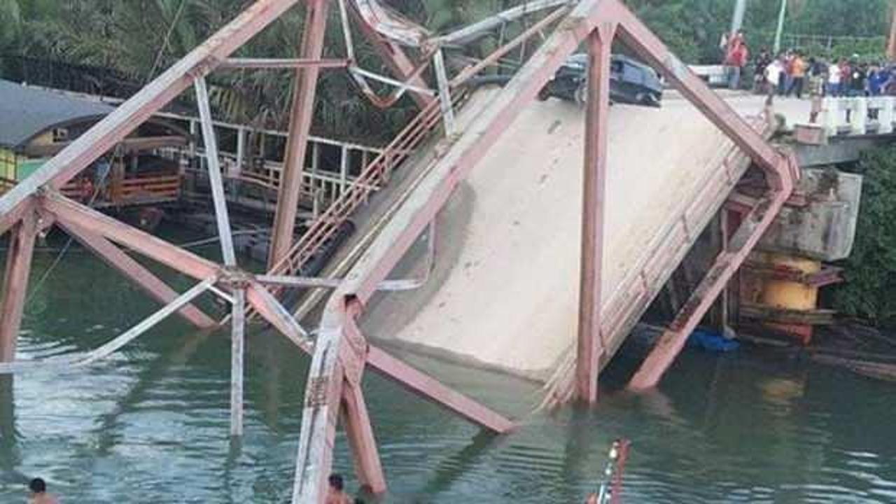Filipinler'de köprü çöktü: 4 kişi öldü