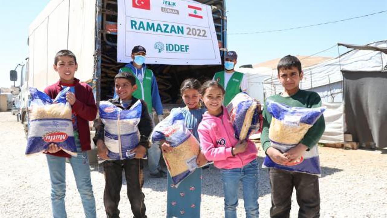 İDDEF, İyilik Gemisi ile Lübnan'a ulaştırdığı gıda malzemelerini dağıttı