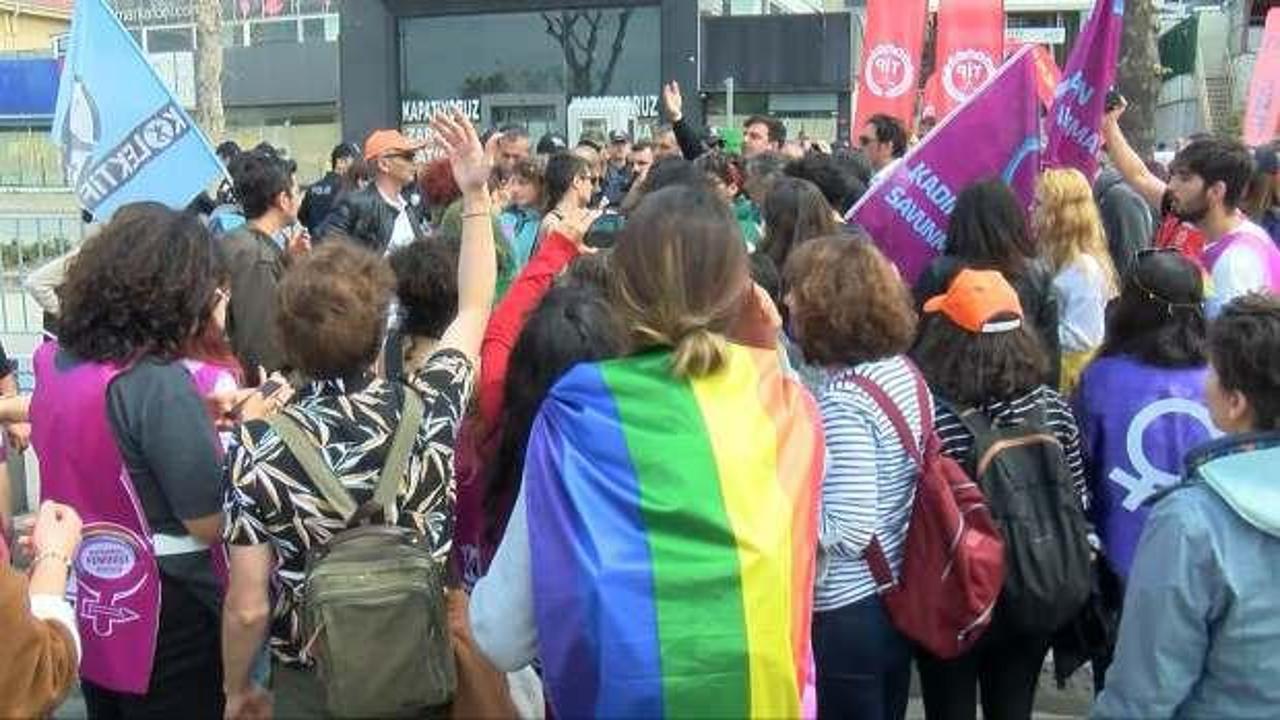 LGBT üyeleriyle polis arasında gerginlik
