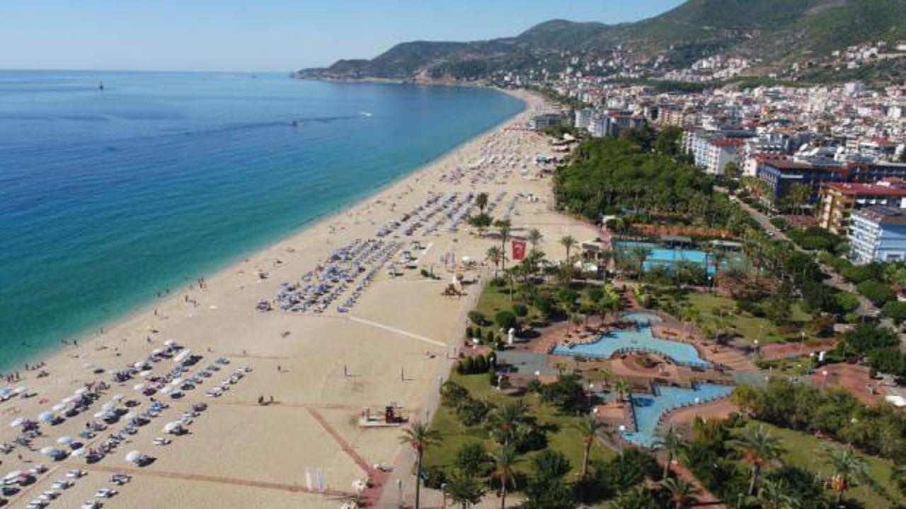 Antalya’yı ziyaret eden turist sayısı 2021 yılına göre yüzde 162 arttı