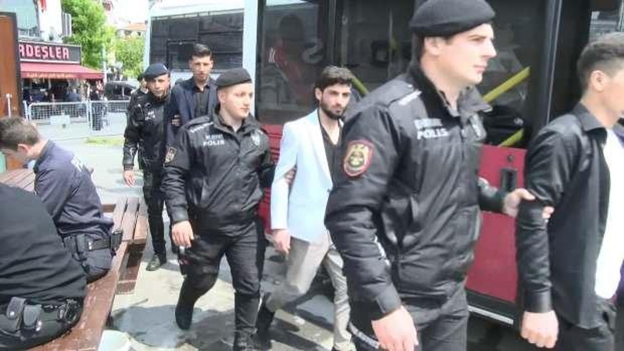 Fatih'te ka&ccedil;ak g&ouml;&ccedil;men operasyonu: 200 kişi yakalandı