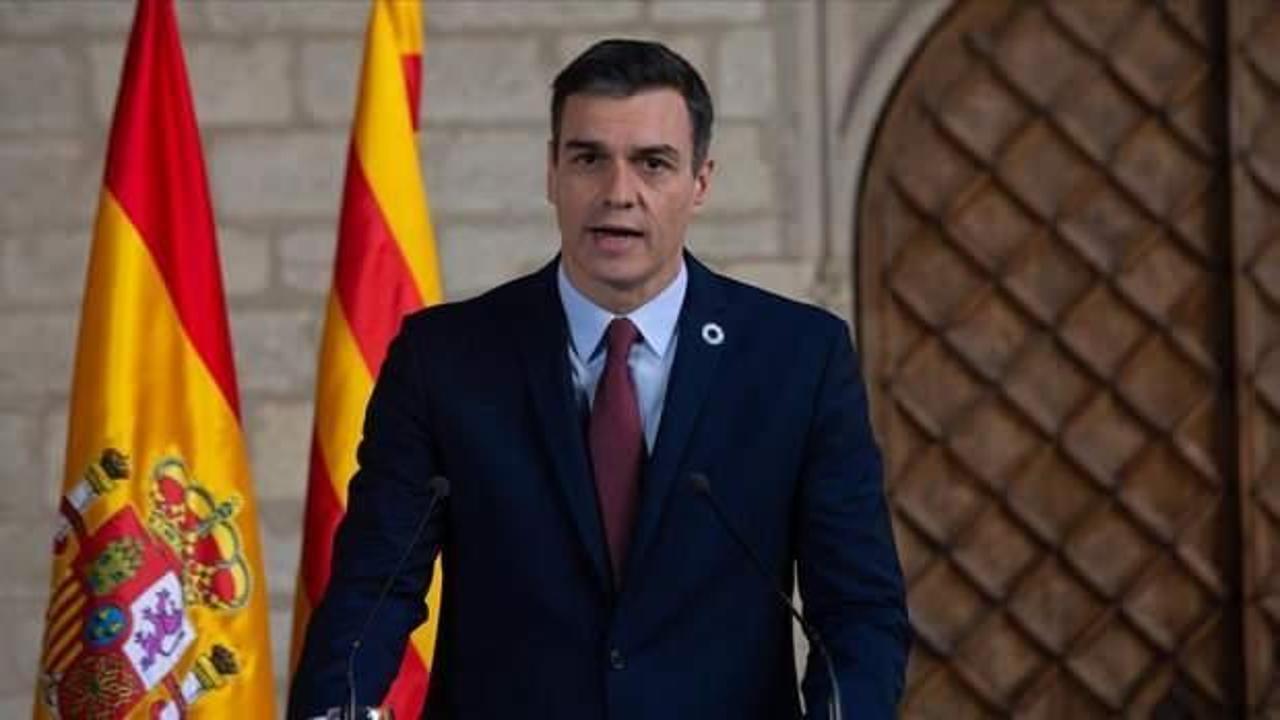 İspanya'da Başbakan ve Savunma Bakanı'nın telefonlarının yasa dışı dinlendiği açıklandı