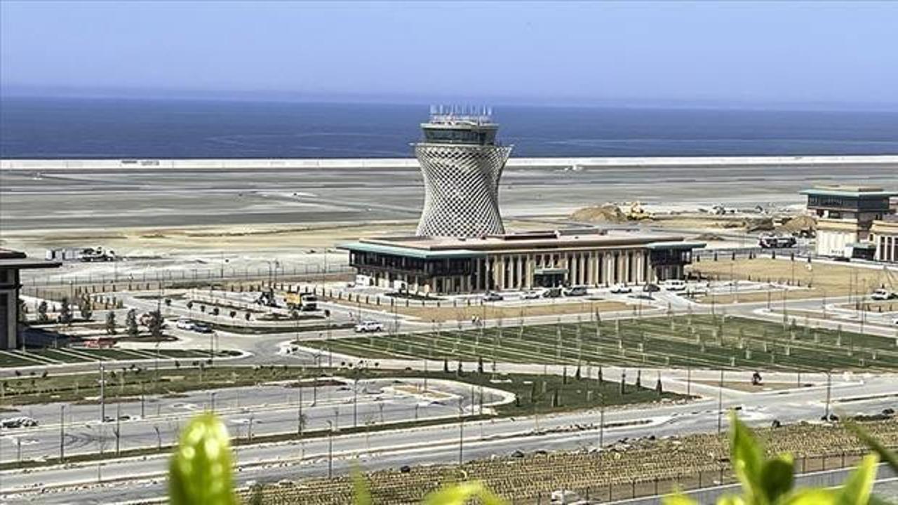 Rize-Artvin Havalimanına ilk inişi Erdoğan ve Aliyev'in uçakları yapacak