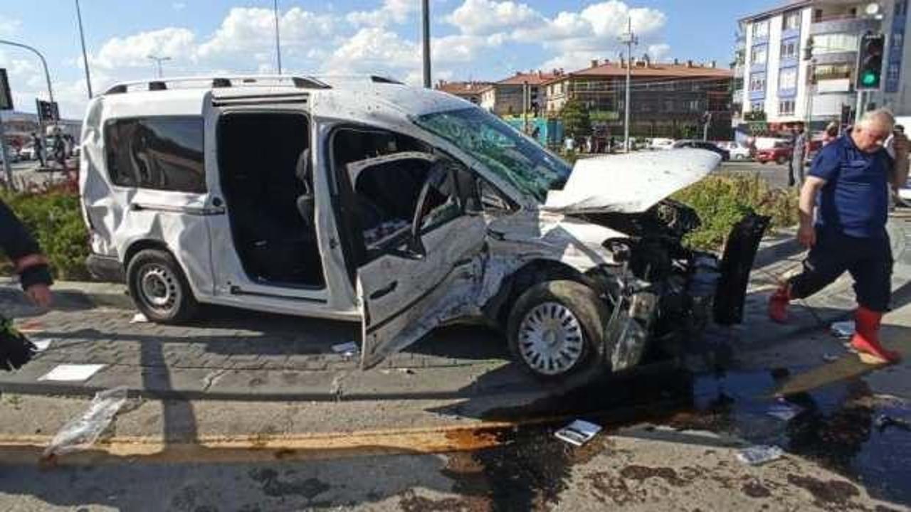 Ankara'da trafik kazası: 1 ölü, 3 yaralı