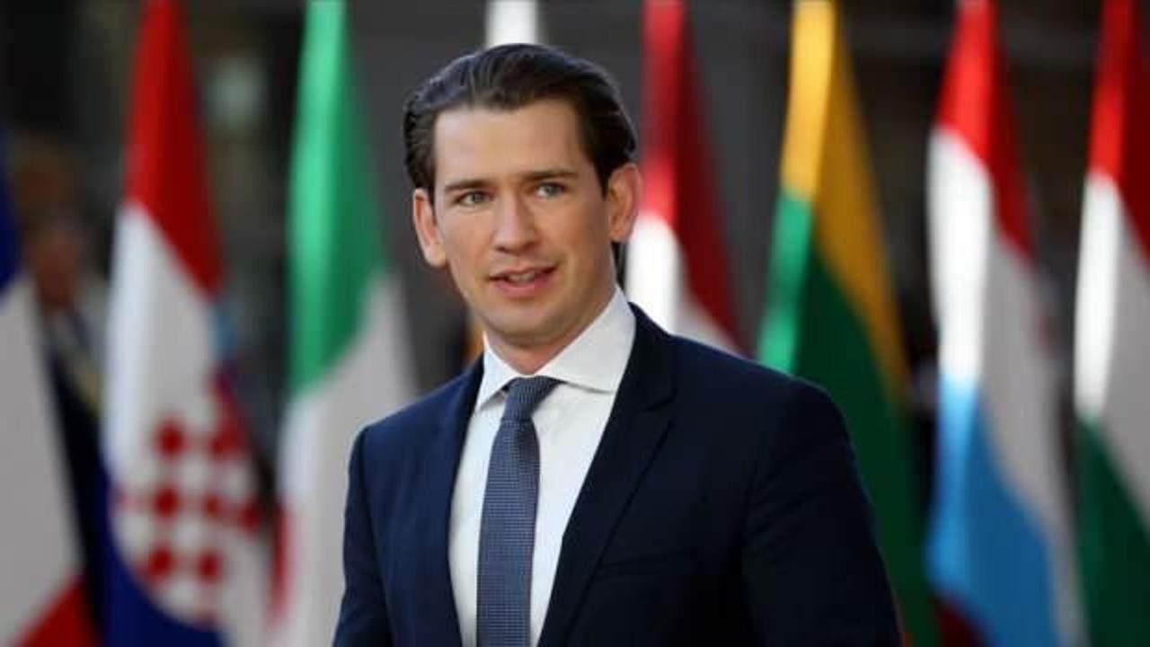 Avusturya’da eski Başbakan Kurz’a yakın 2 bakan istifa etti