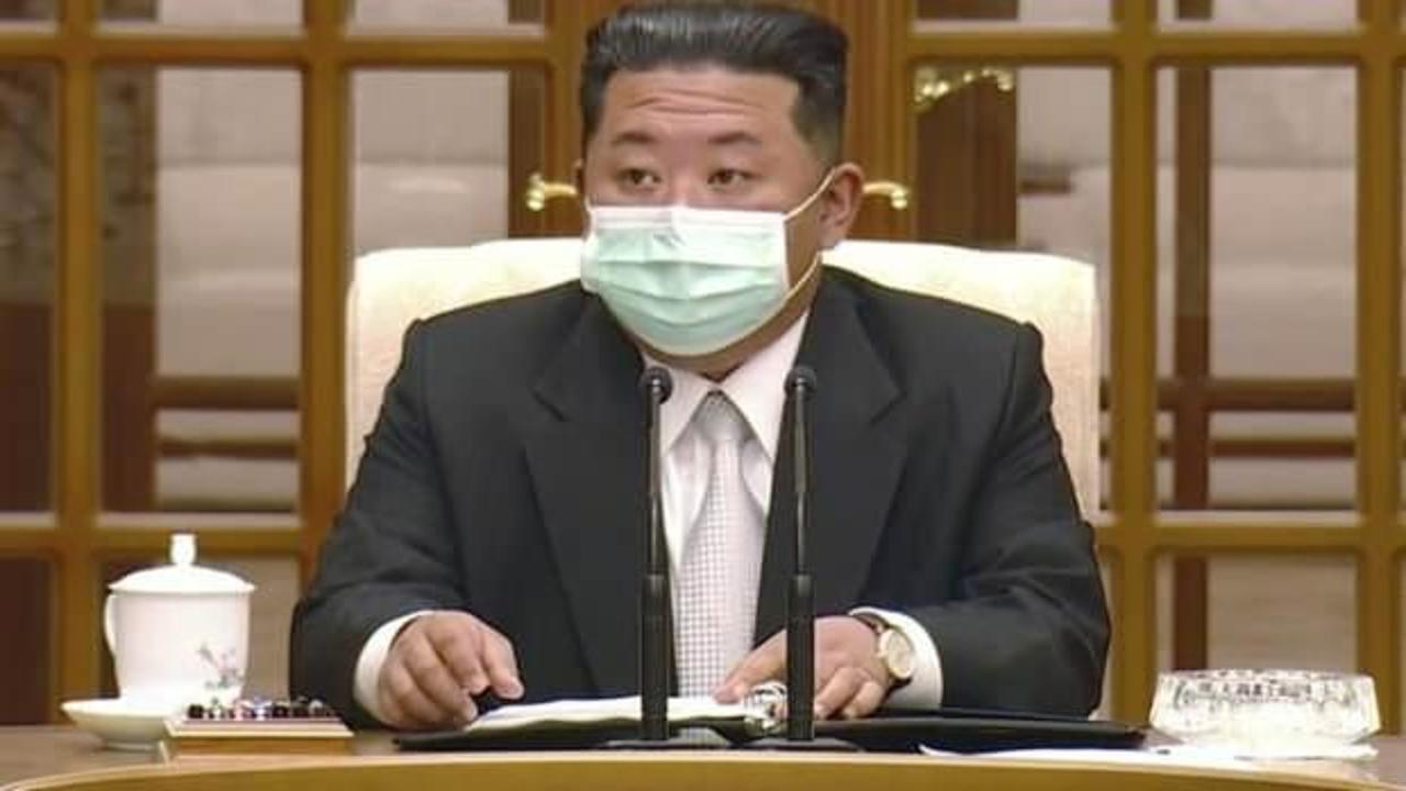 Kim Jong Un ilk kez maskeyle görüntülendi
