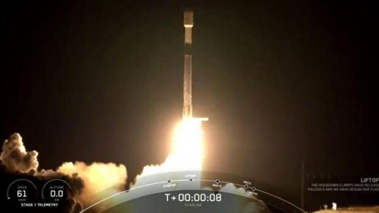 SpaceX, uzaya 53 Starlink uydusu fırlattı