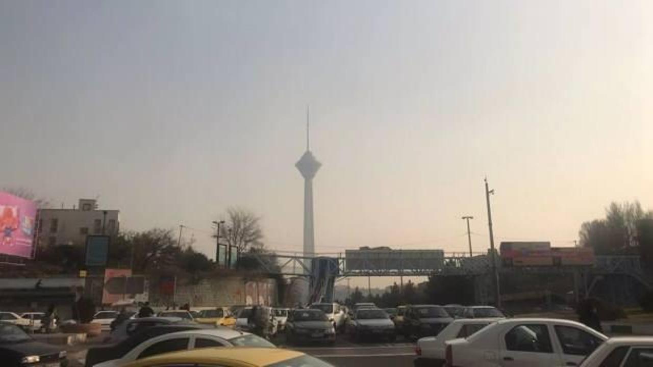 Tahran'da eğitime hava kirliliği engeli