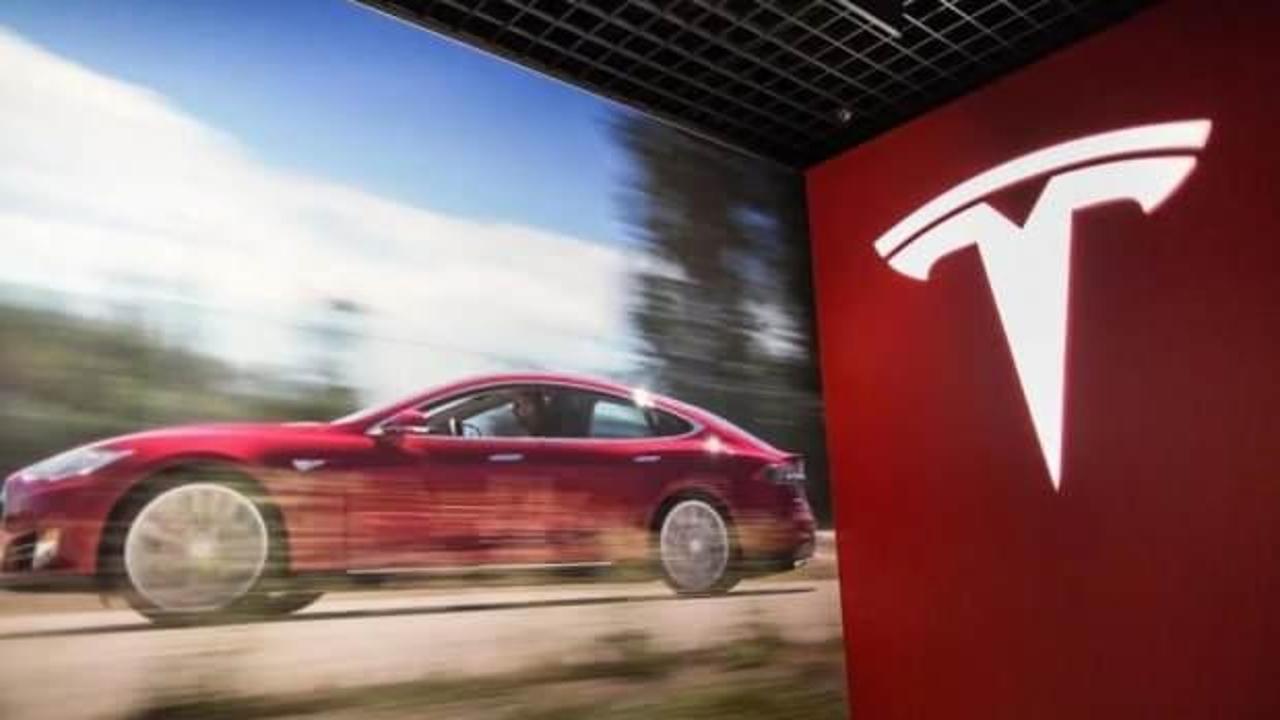 Tesla, 107 bin otomobili geri çağırdı