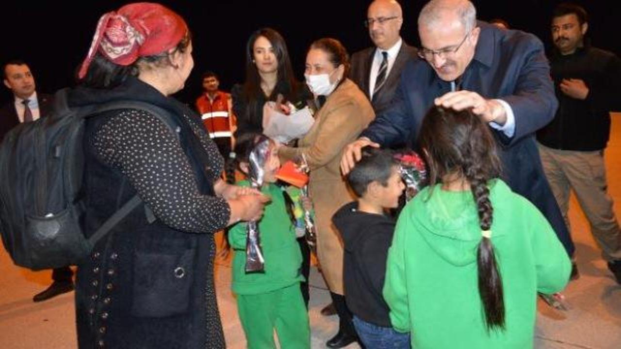 Ukrayna&rsquo;dan tahliye edilen 180 Ahıska T&uuml;rk&uuml; Elazığ&rsquo;a getirildi