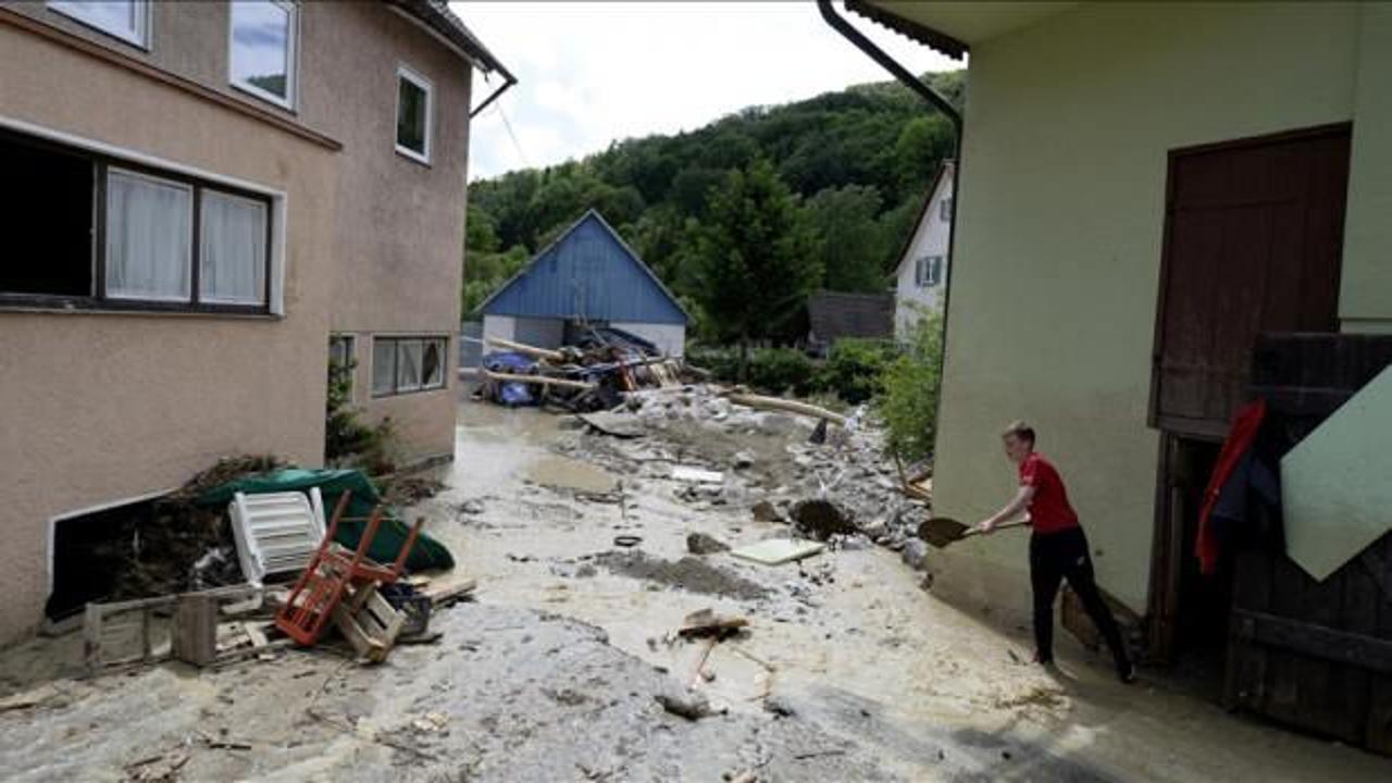 Almanya'da fırtına ve su baskını sonucu 1 kişi öldü, 40 kişi yaralandı