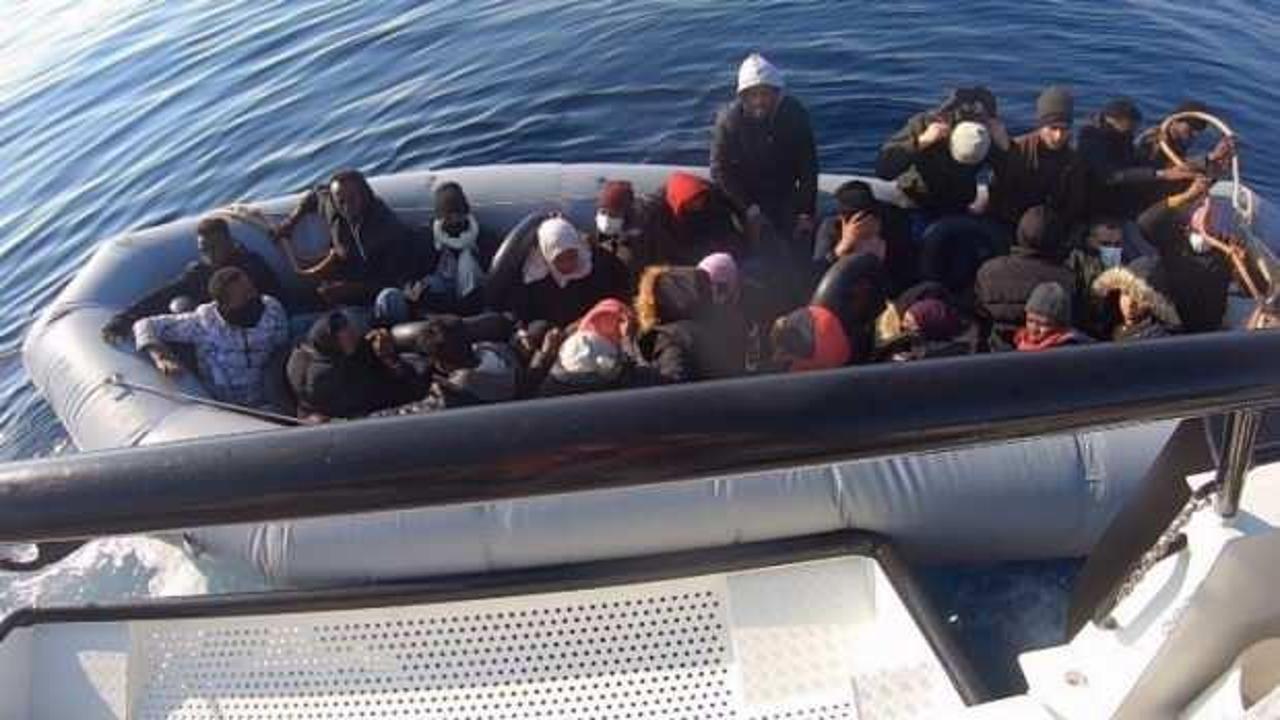 İzmir'de 29 düzensiz göçmen yakalandı