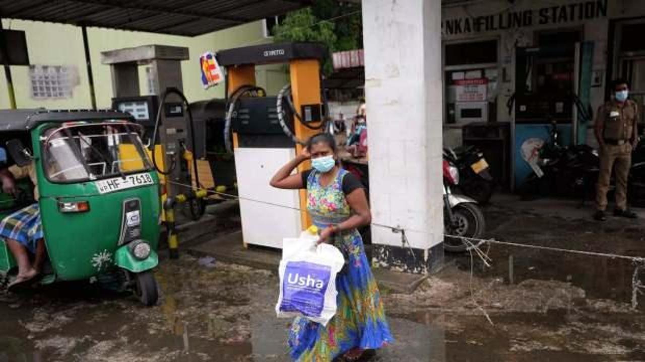 Sri Lanka tarihinde ilk kez vadesi gelen borcunu ödeyemeyerek temerrüde düştü
