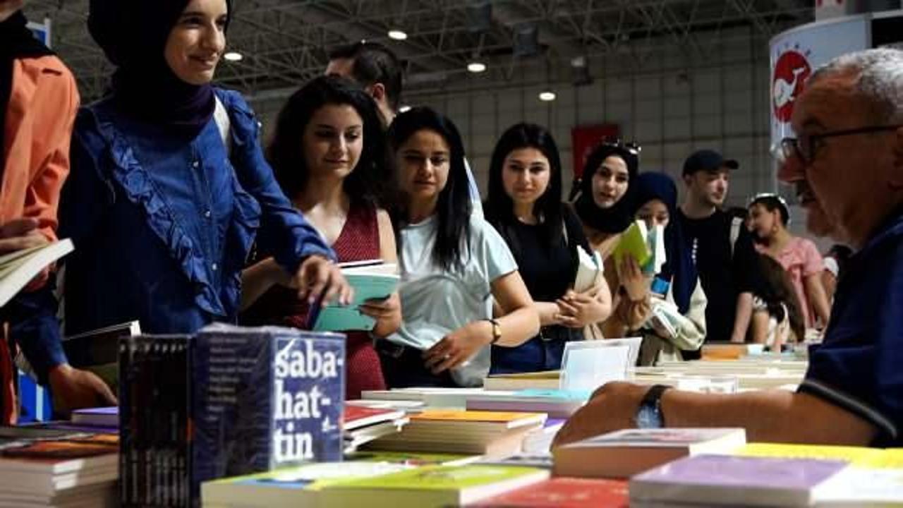 Gaziantep Kitap Fuarı ziyaret&ccedil;ilerinden tam not aldı