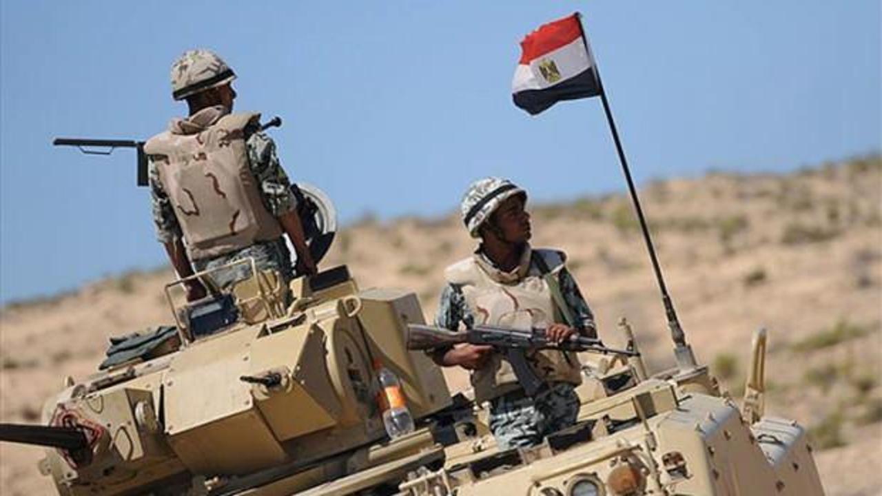 Mısır ordusu: Sina Yarımadası'ndaki operasyonda silahlı 10 kişi öldürüldü