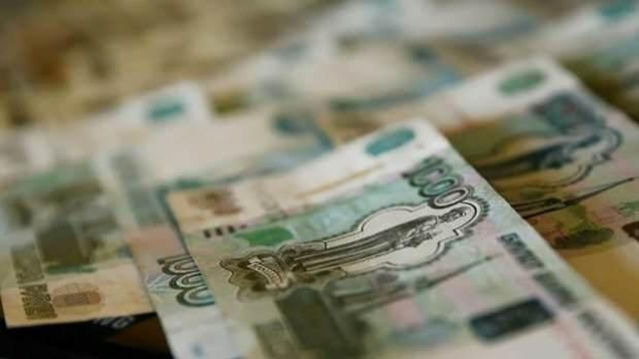 Ruble, dolar karşısında son 4 yılın en yüksek seviyesinde