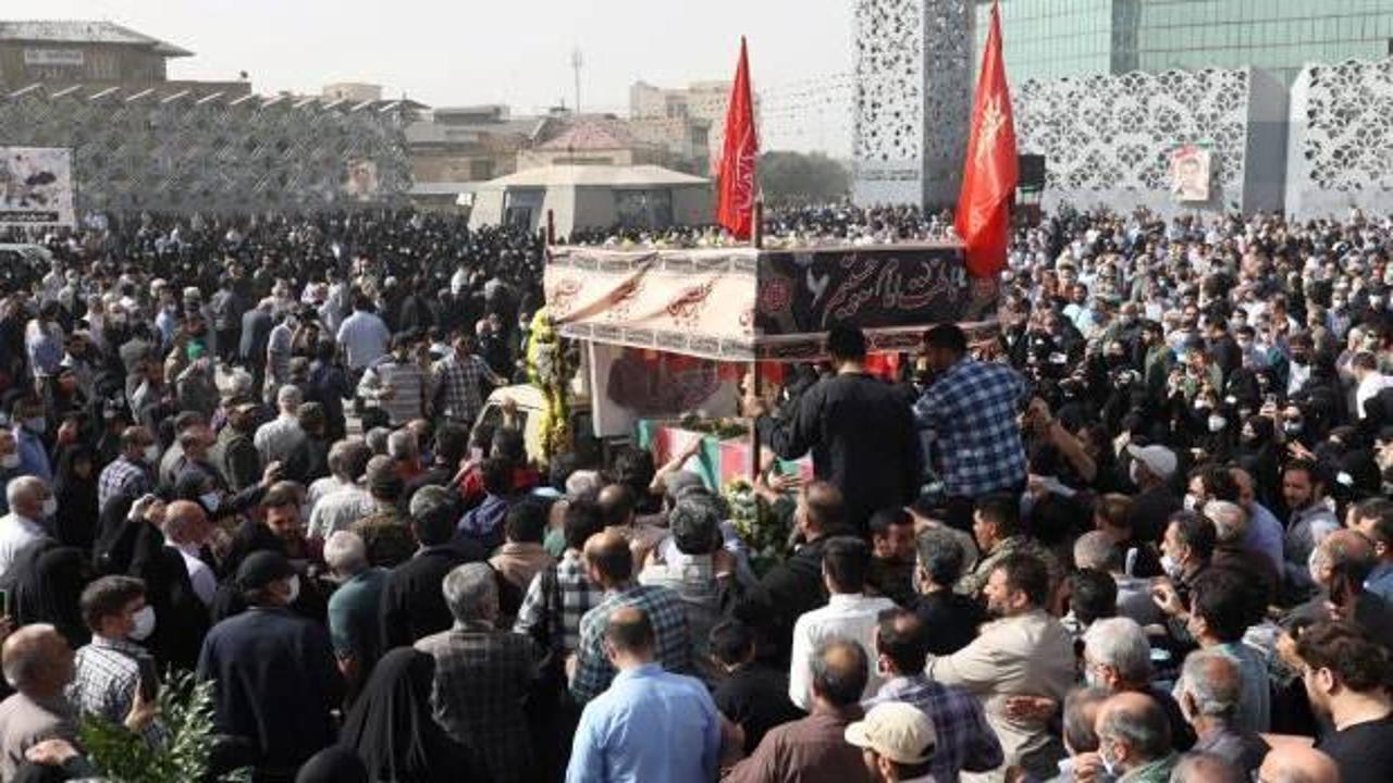Tahran'da silahlı saldırı sonucu ölen İranlı albay için cenaze töreni