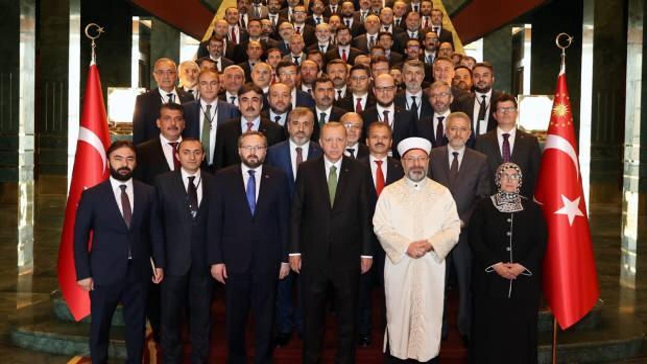 Başkan Erdoğan, Diyanet İşleri Başkanlığı ataşeleri ve müşavirleriyle bir araya geldi