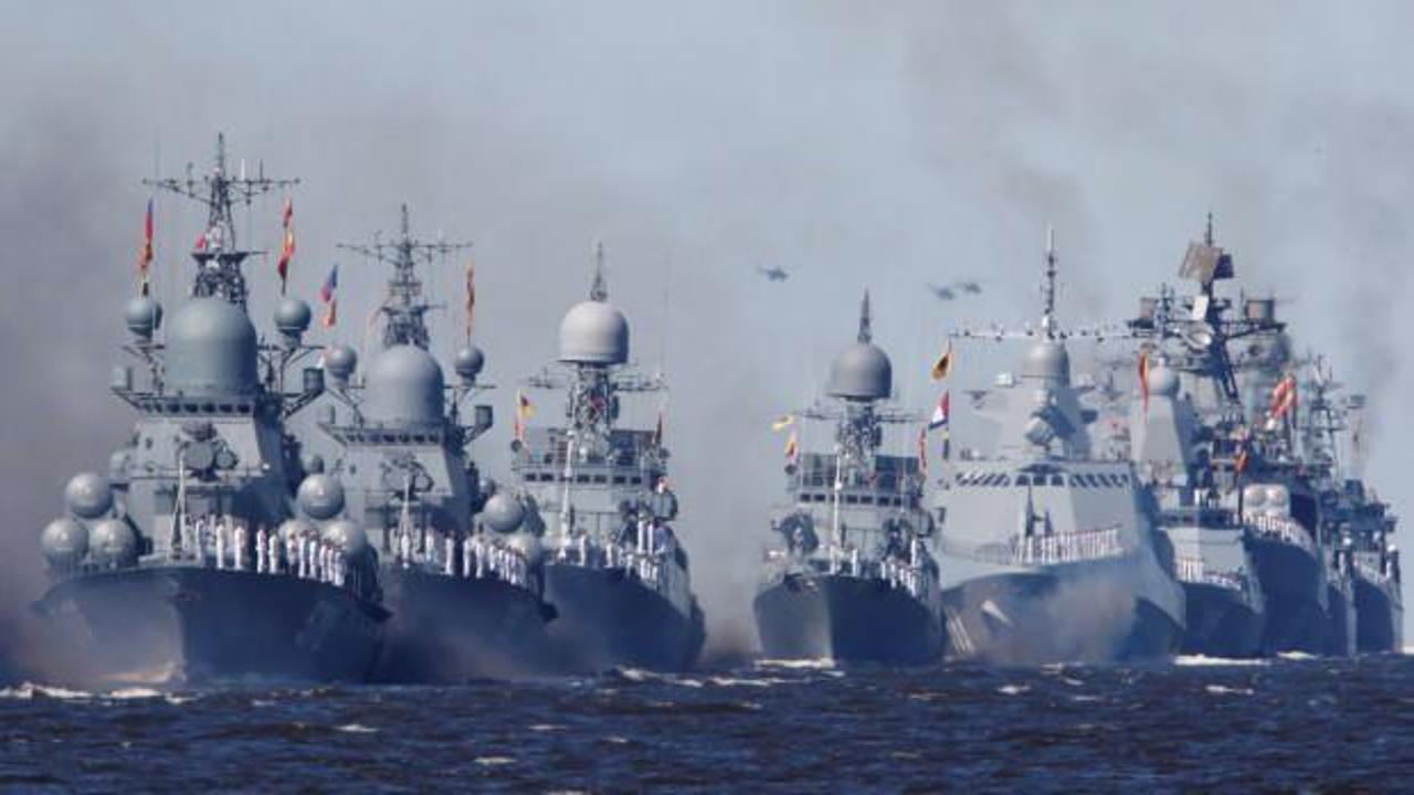 Rusya'dan 40’tan fazla savaş gemisiyle tatbikat