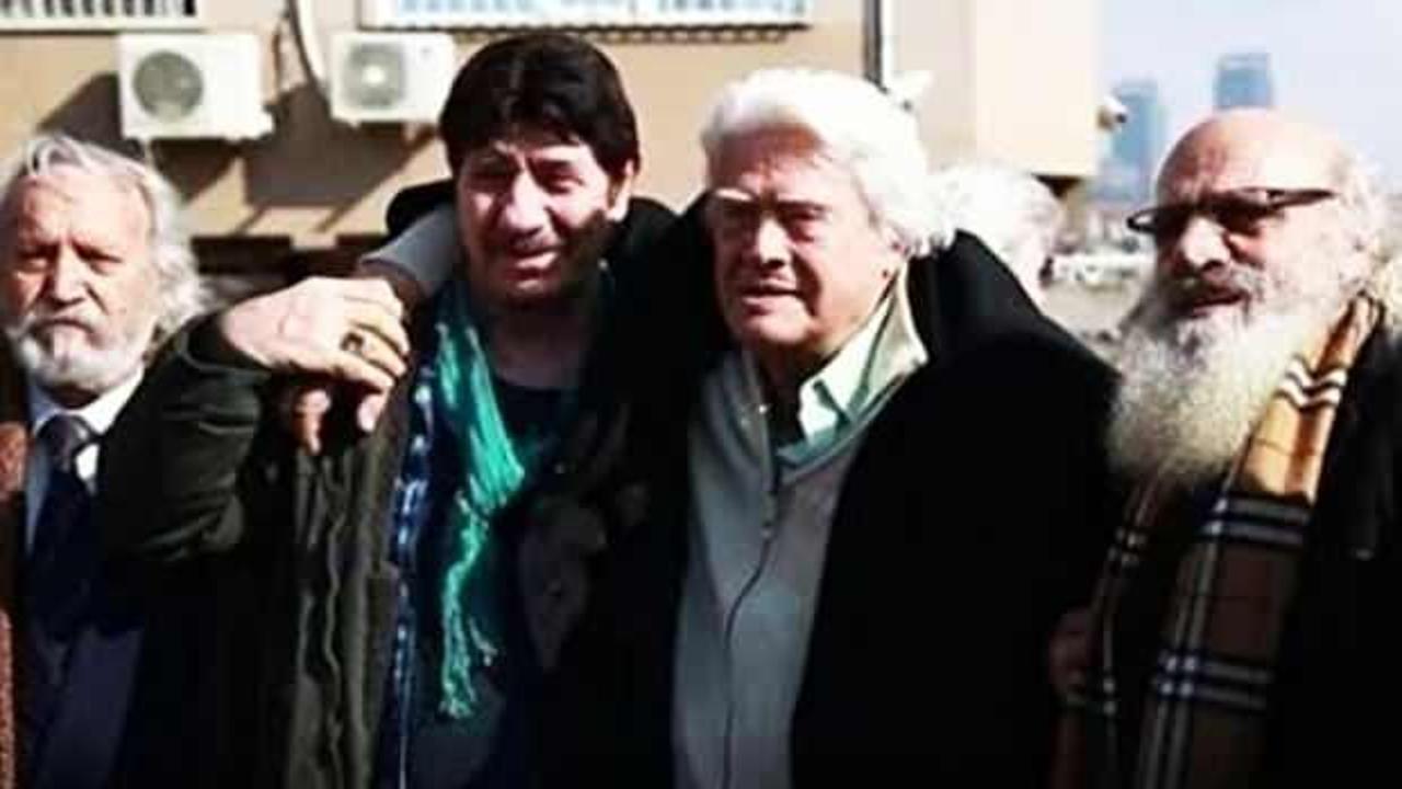 S&ouml;nmez Yıkılmaz'ın cenaze t&ouml;reninde b&uuml;y&uuml;k vefasızlık! Tepki gecikmedi...