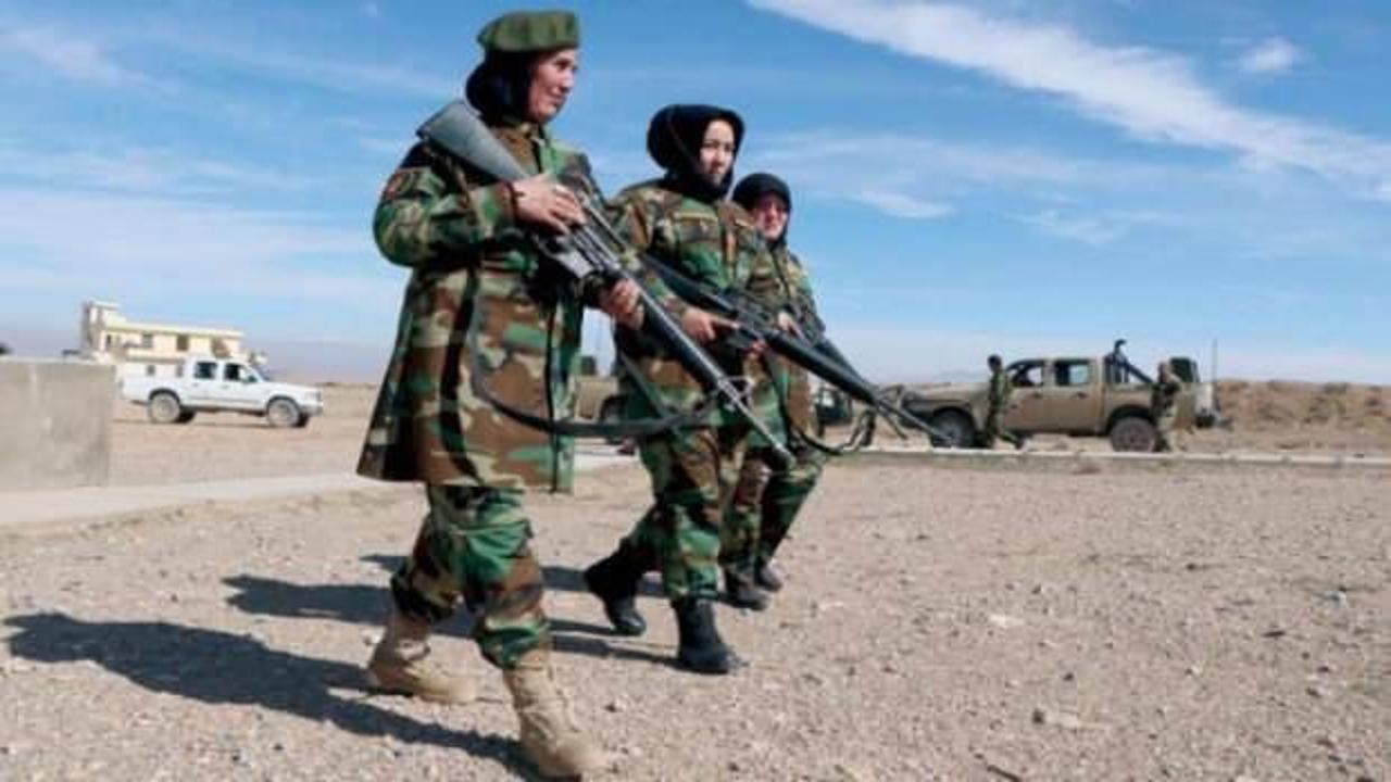 Taliban'dan 'haşhaş tarlalarını yok etme ve kadınları askere alma' kararı
