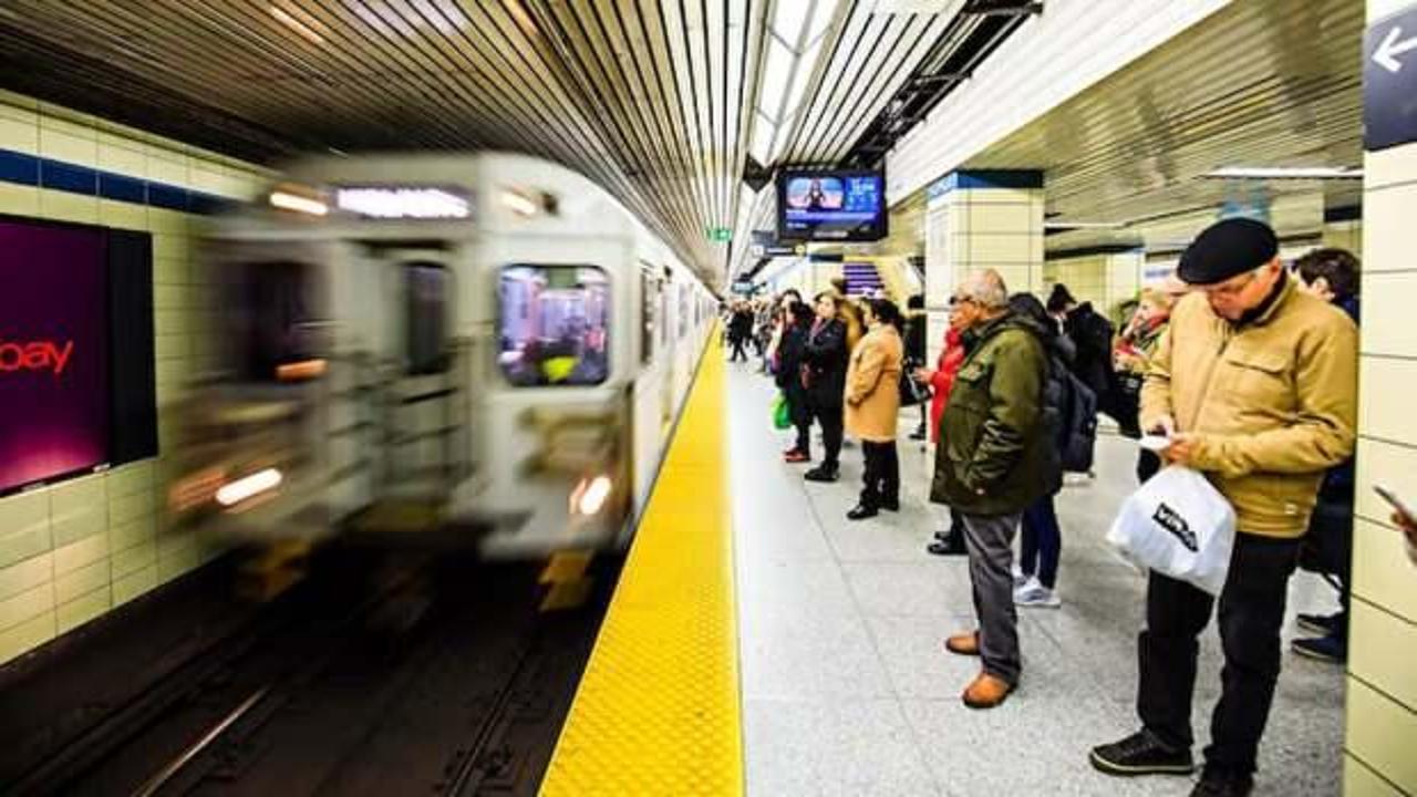 Kanada metro raylarına itilen kadını suçladı