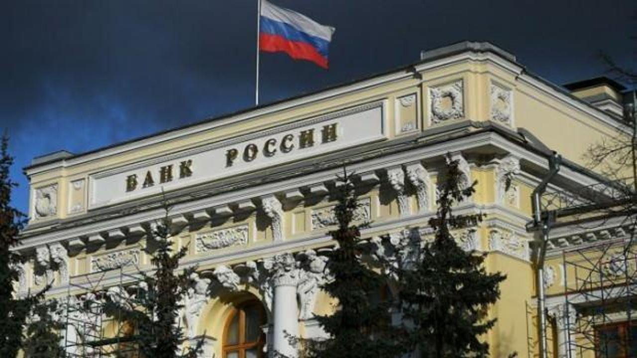 Rusya, yurt dışına para kısıtlamasını uzattı