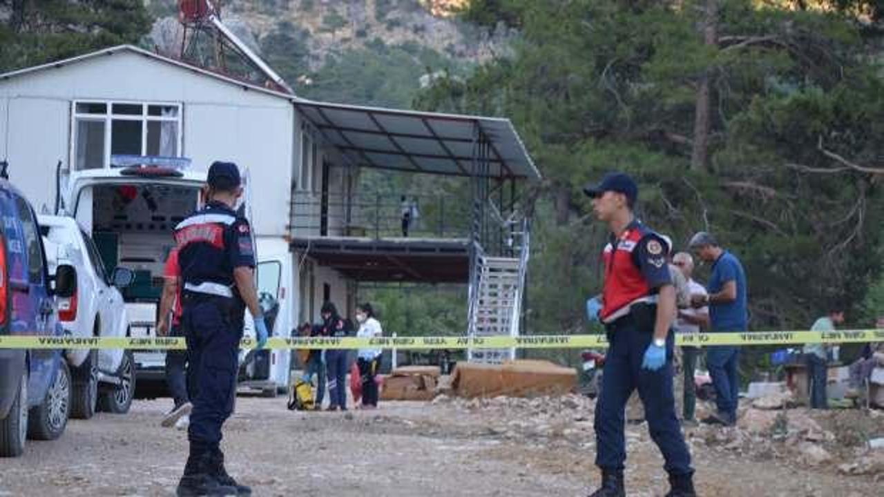 Baba cinneti: 3 &ouml;l&uuml;, 1 ağır yaralı