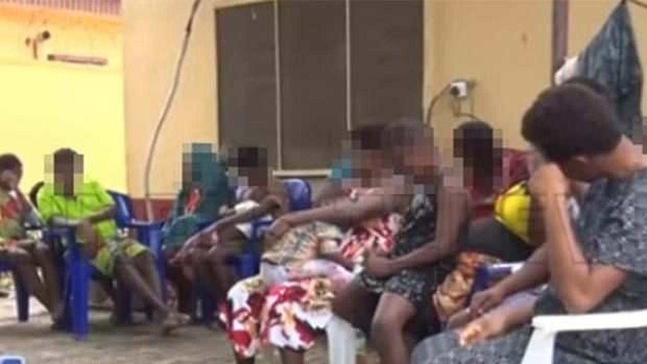 Nijerya'da "bebek fabrikası"nda alıkonulan 35 kadın kurtarıldı