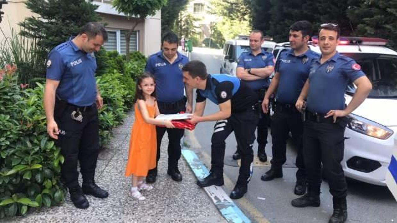 Polislerden şehit kızına “karne sürprizi”