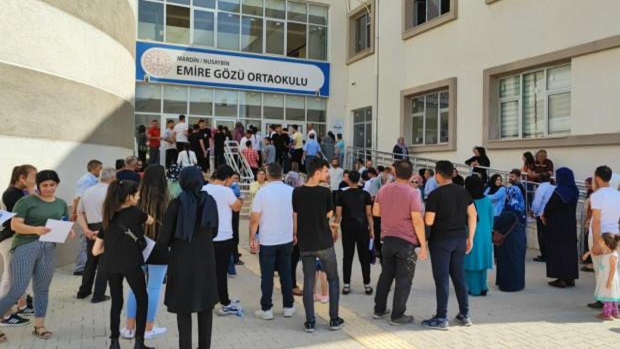 YKS'de ikinci g&uuml;n: AYT sona erdi