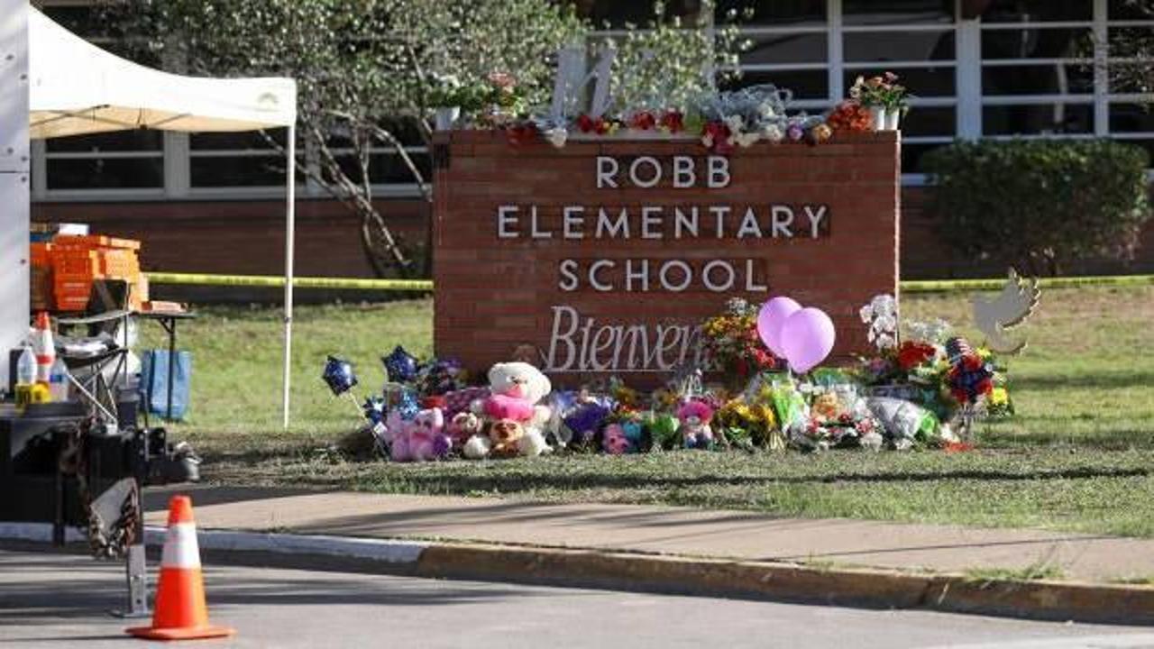 ABD'de 19 öğrenci ve iki öğretmenin öldürüldüğü okul yıkılıyor
