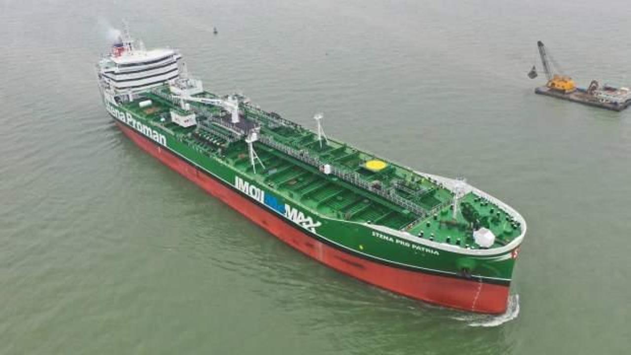 Çin’de metanolle çalışan ilk çift yakıtlı gemi suya indi