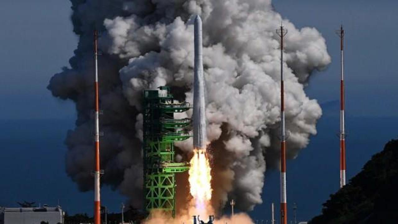 Güney Kore, ilk yerli roketi Nuri'yi ikinci kez uzaya fırlattı