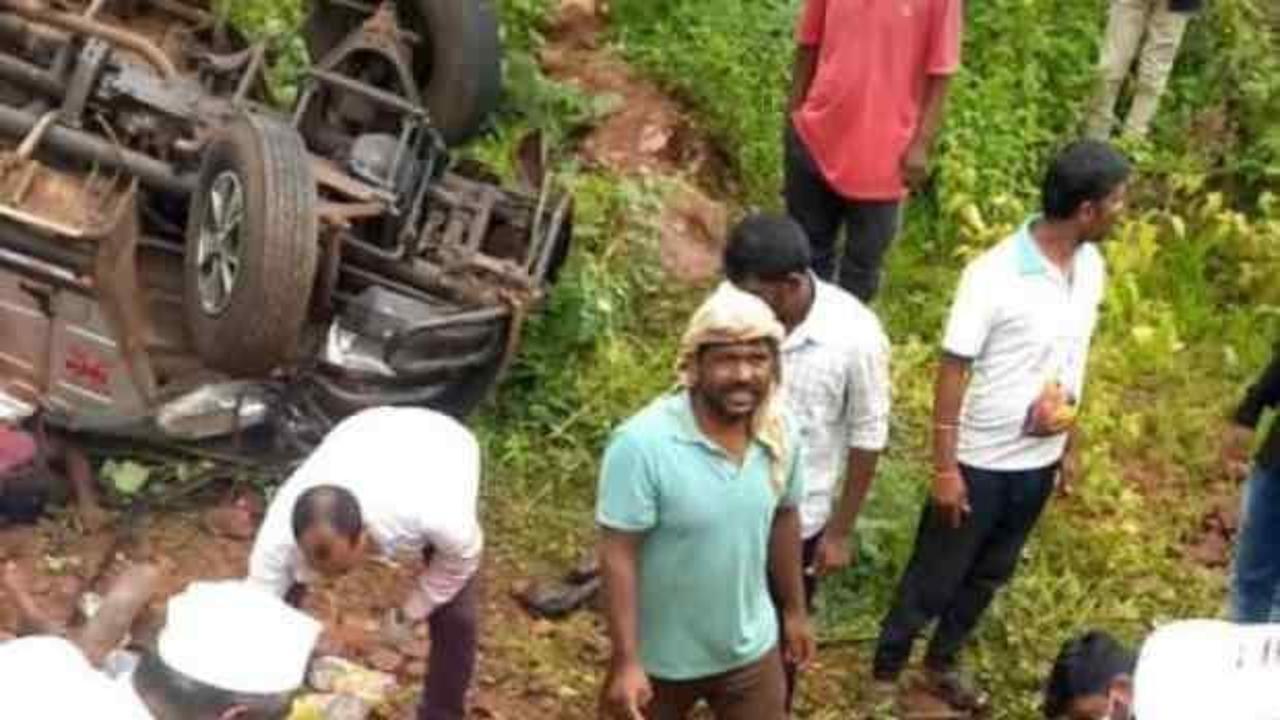 Hindistan'da kaza: 7 &ouml;l&uuml;, 14 yaralı