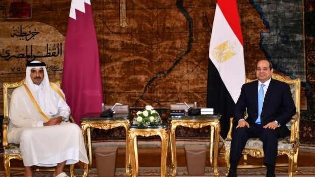 Katar Emiri 7 yıl aradan sonra Mısır'da