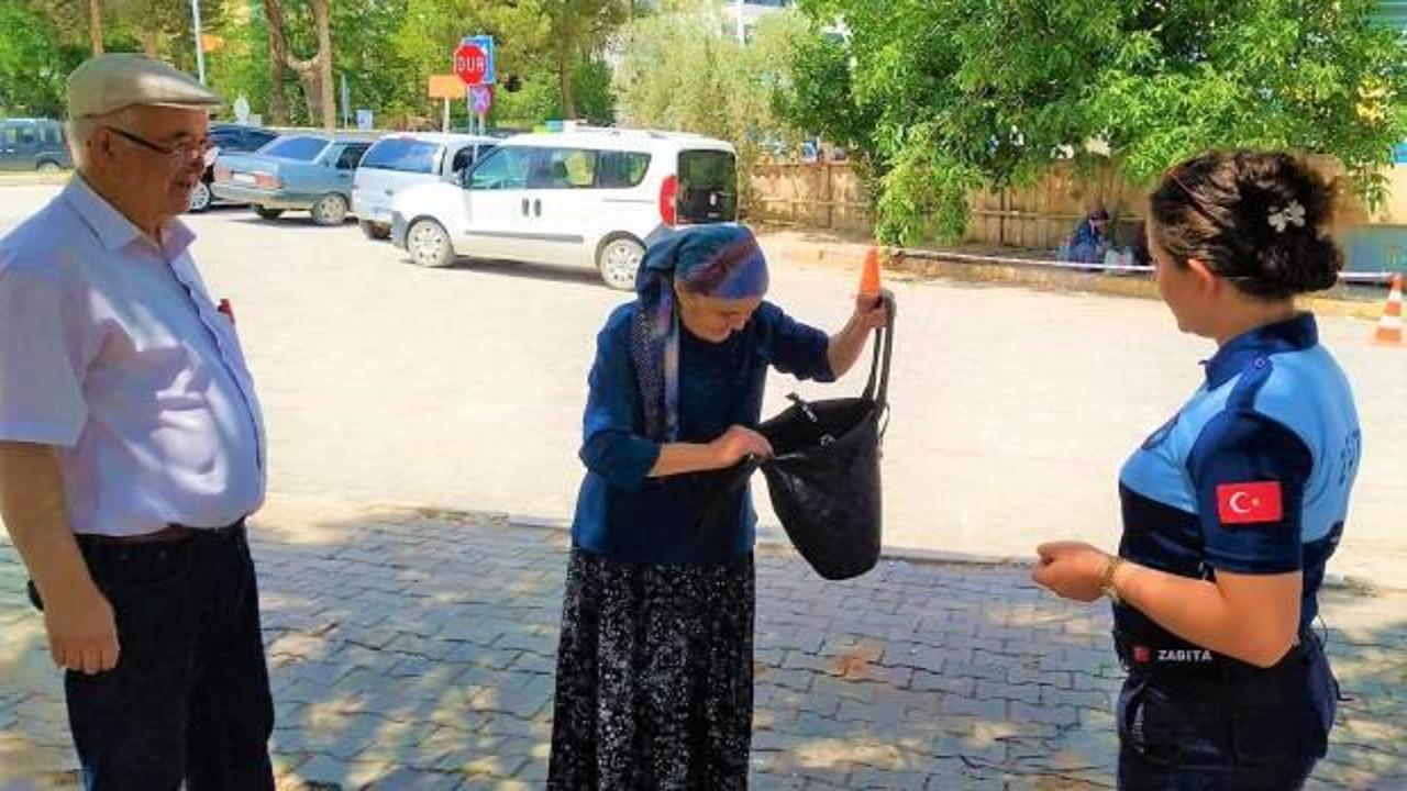 Meral Teyze&rsquo;nin paralarını zabıtanın dikkati kurtardı