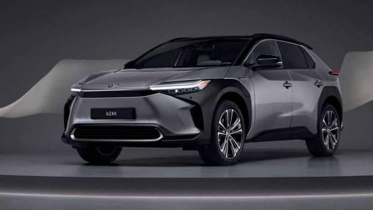 Toyota, binlerce otomobilini geri çağırıyor