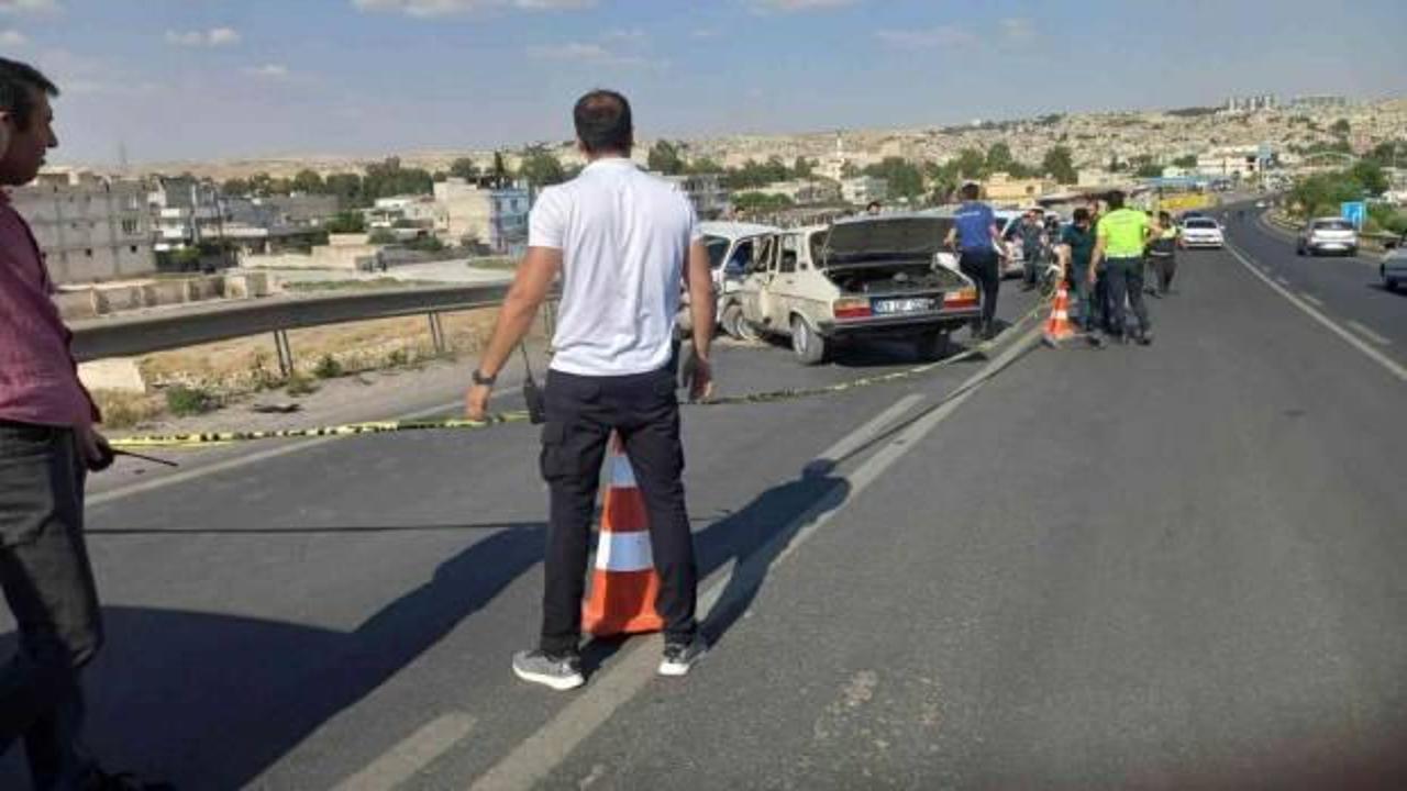 Film değil ger&ccedil;ek! Arabalarını birbirlerinin &uuml;st&uuml;ne s&uuml;r&uuml;p kurşun yağdırdılar