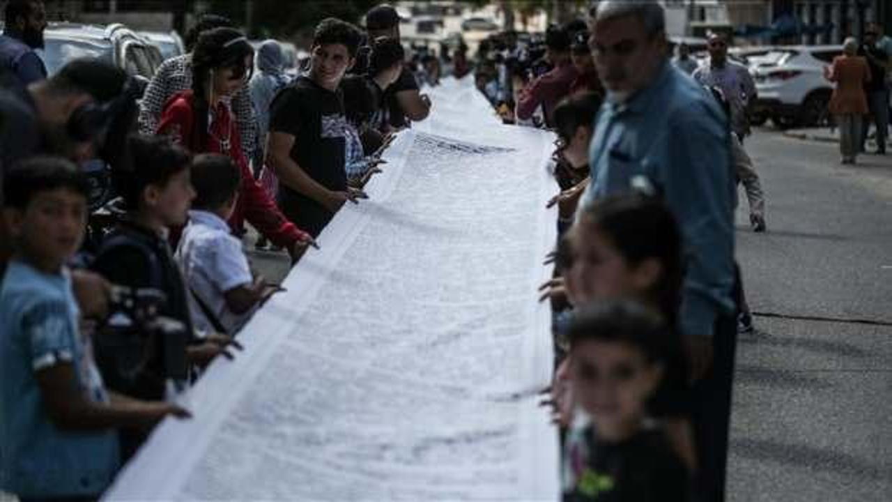 Gazzelilerden Kızılhaç Komitesi'ne 100 metrelik mektup