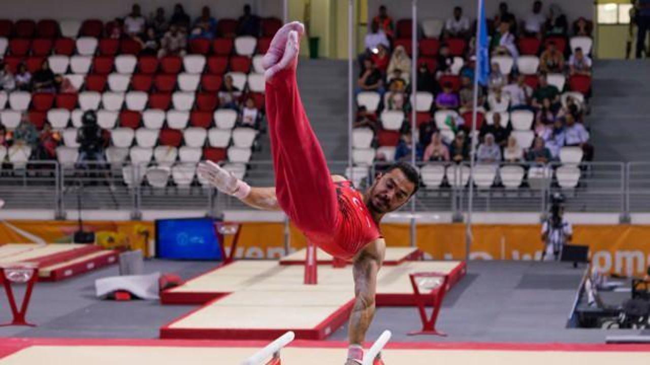 Milli cimnasitikçi Ferhat Arıcan'dan altın madalya!